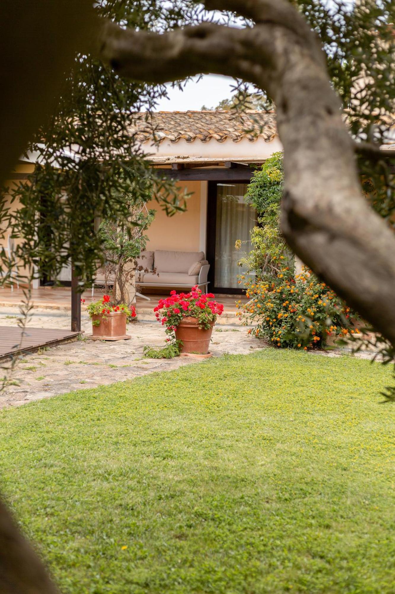 Porto Giunco Residence Villasimius Eksteriør bilde