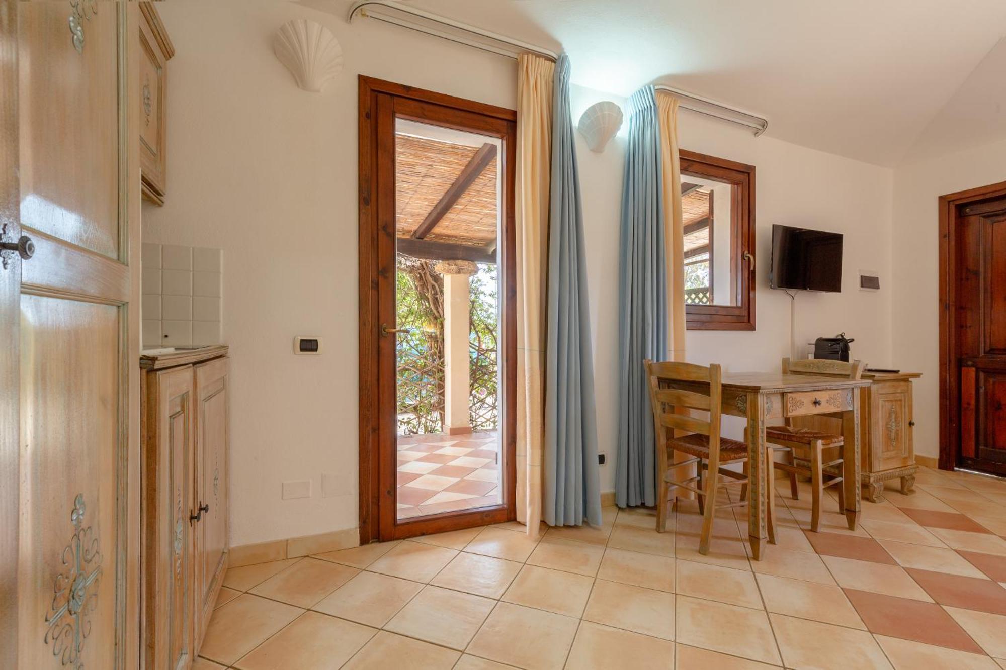 Porto Giunco Residence Villasimius Eksteriør bilde
